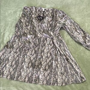 Ava & Viv Gray and Black A-line Bishop Sleeve Dress